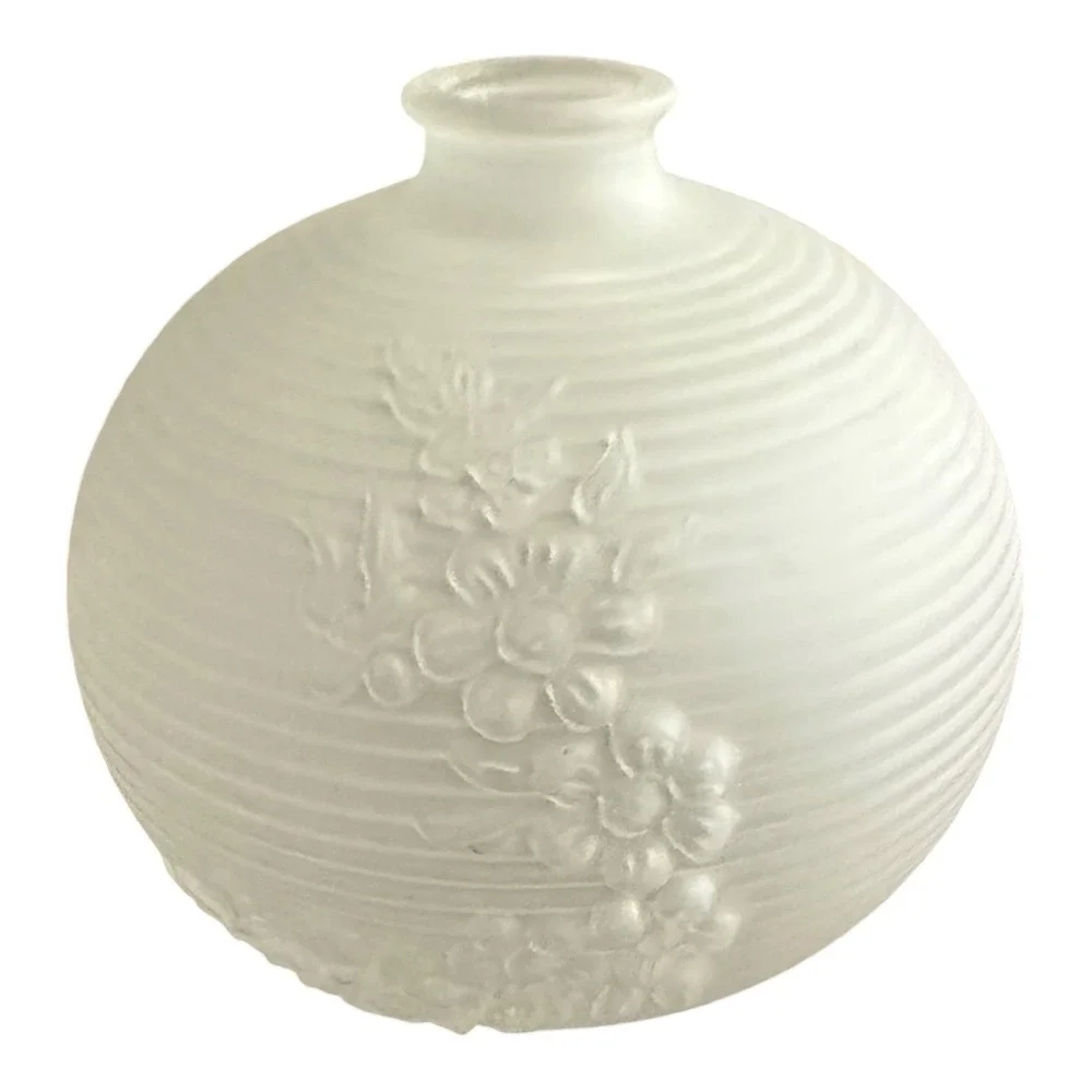 Avon Bud Vase Frosted White Satin Glass Floral Embossed Ribbed Round Globe 3.5
